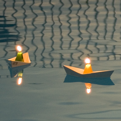 paper boat candle